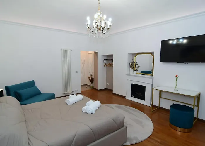 Elegant Colosseo Apartment